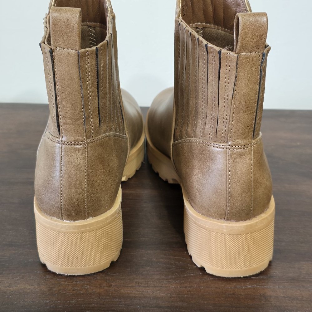 🤩Host Pick❤️ZBY Chunky Heel Chelsea Boots Women's Size 8 - Picture 6 of 11
